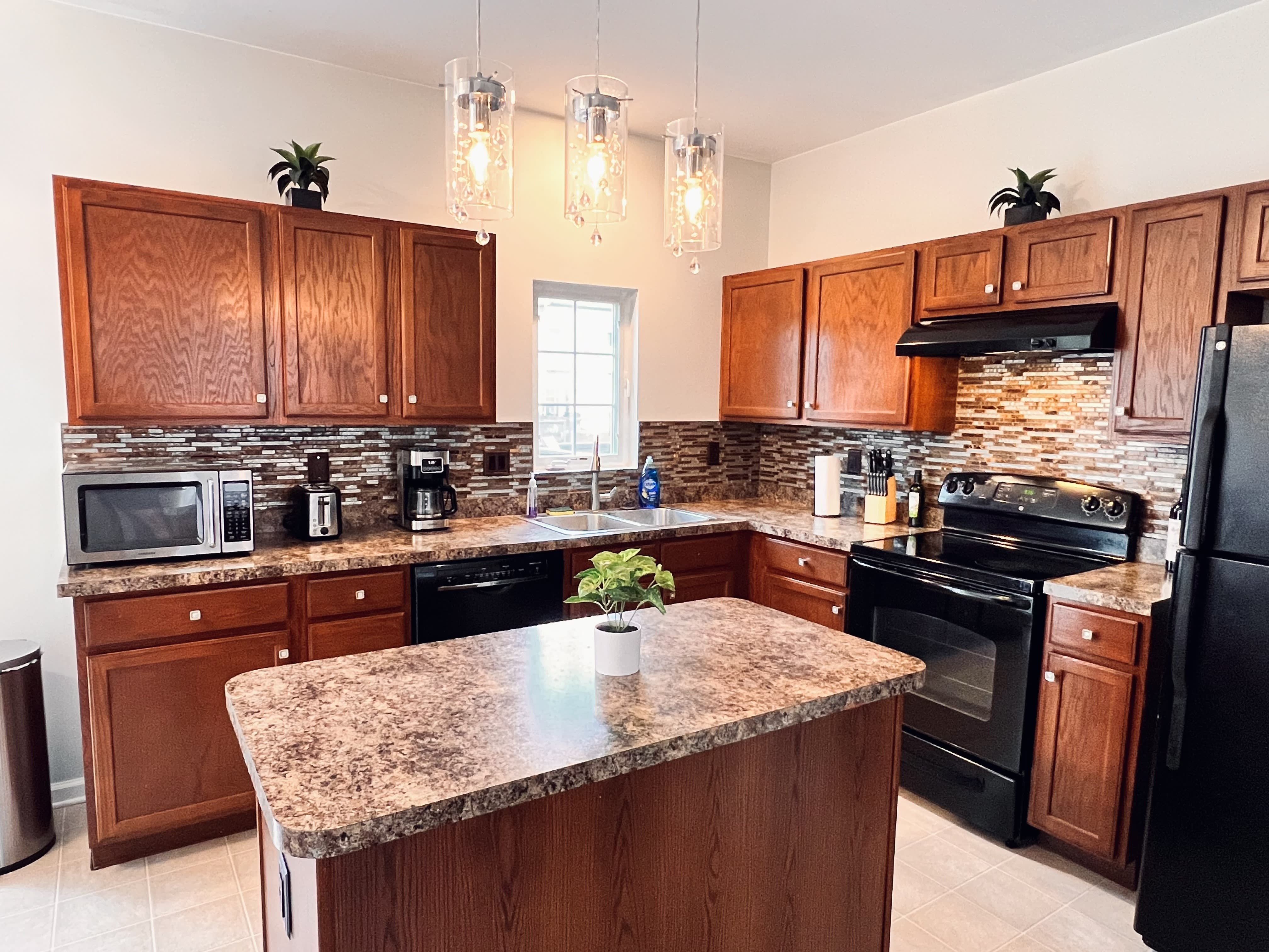 4148 Strawbridge Ct – photo 3