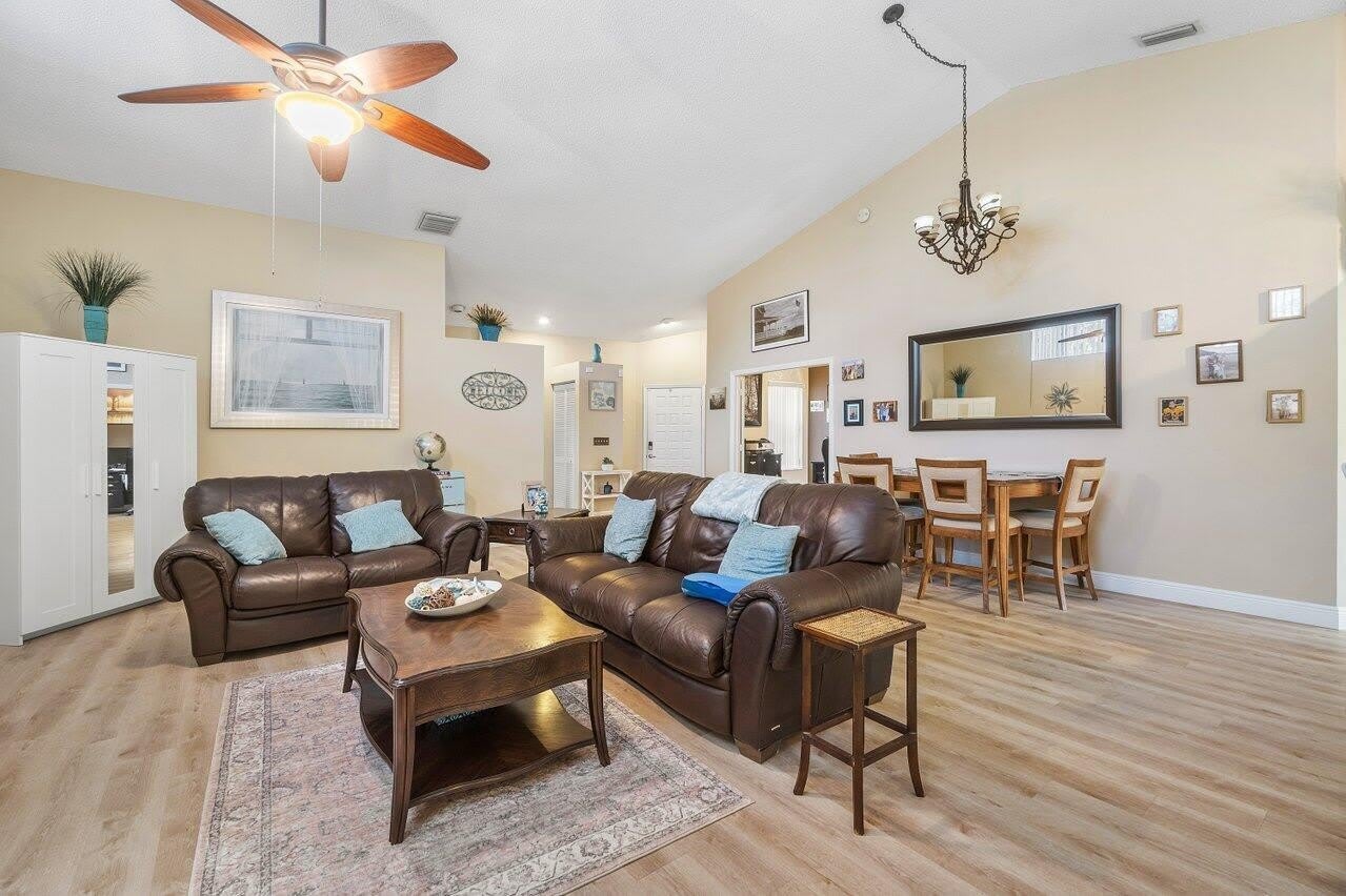 1804 Rosewood Way – photo 4