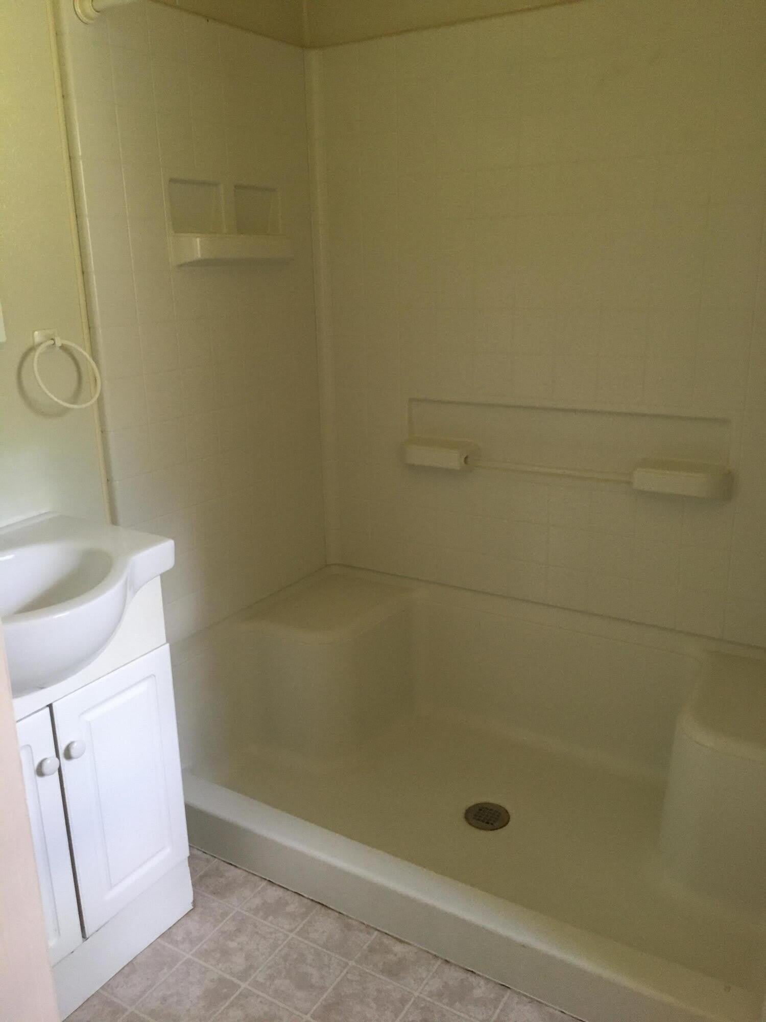 211 E Griffith Avenue – photo 5