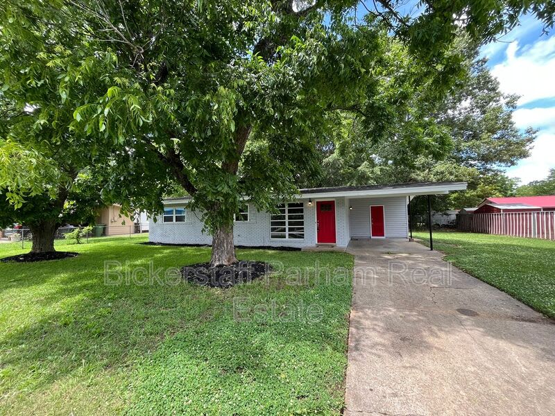2503 Broadmoor Drive – photo 4
