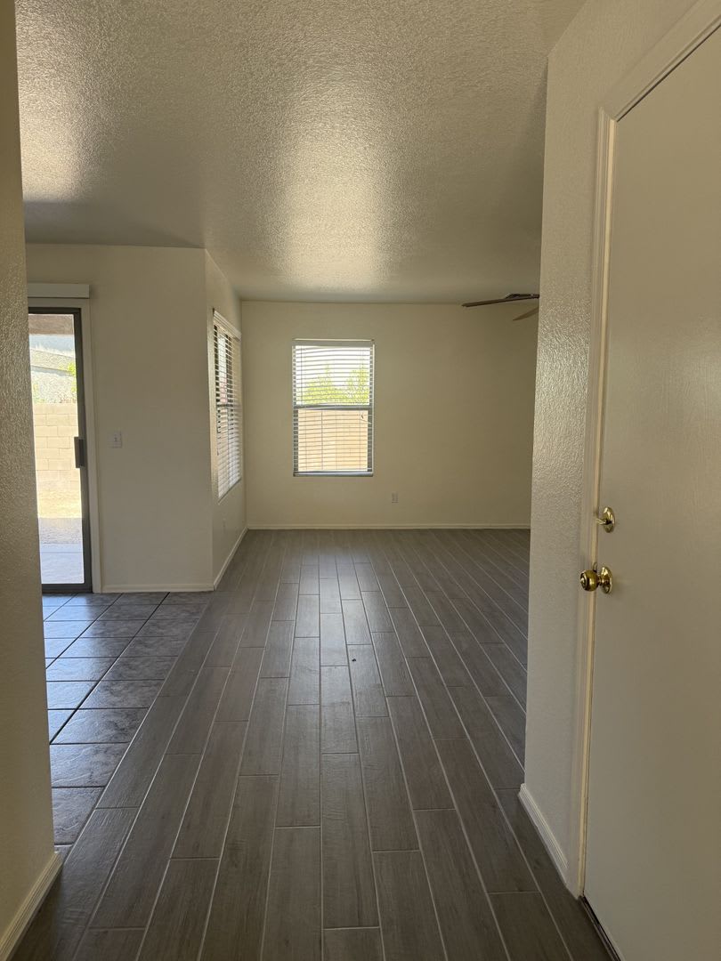 COOPER COMMONS IN CHANDLER 3 BEDROOM! – photo 5