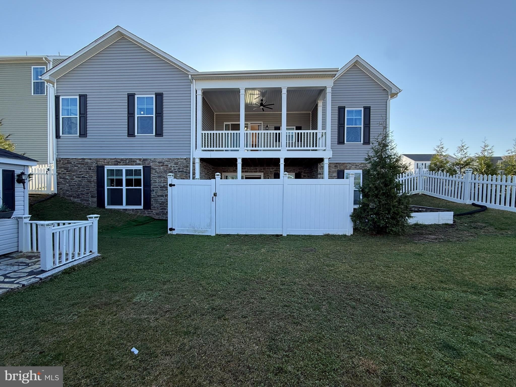 210 AYLESBURY Lane – photo 5