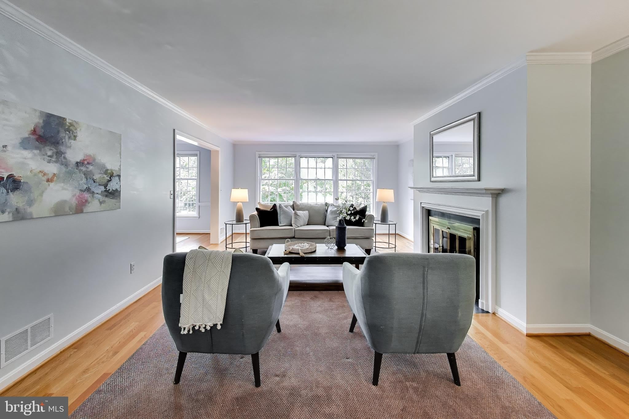 4736 MASSACHUSETTS Avenue NW – photo 3