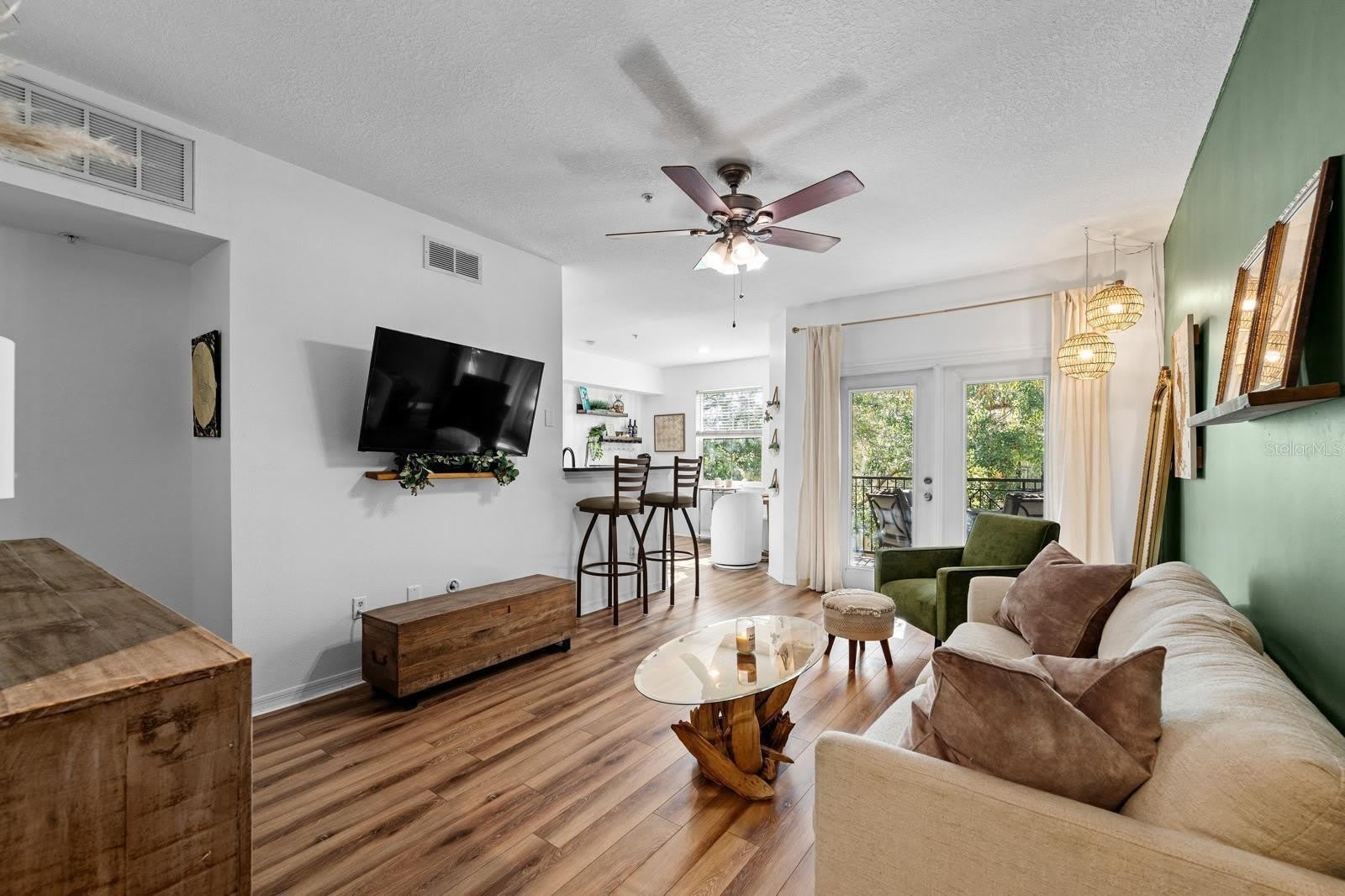 2010 E PALM Avenue – photo 3
