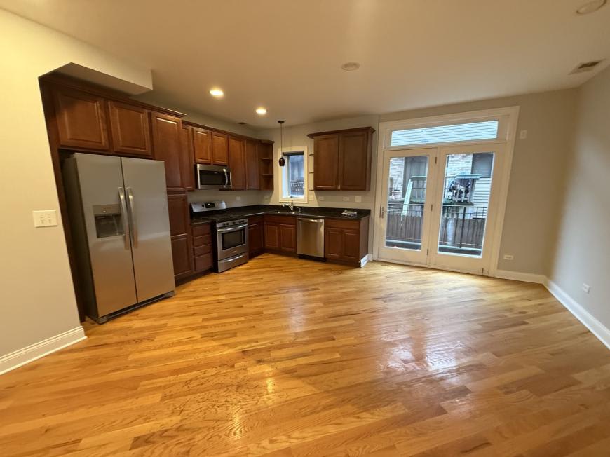 7016 West Medill Ave. – photo 4