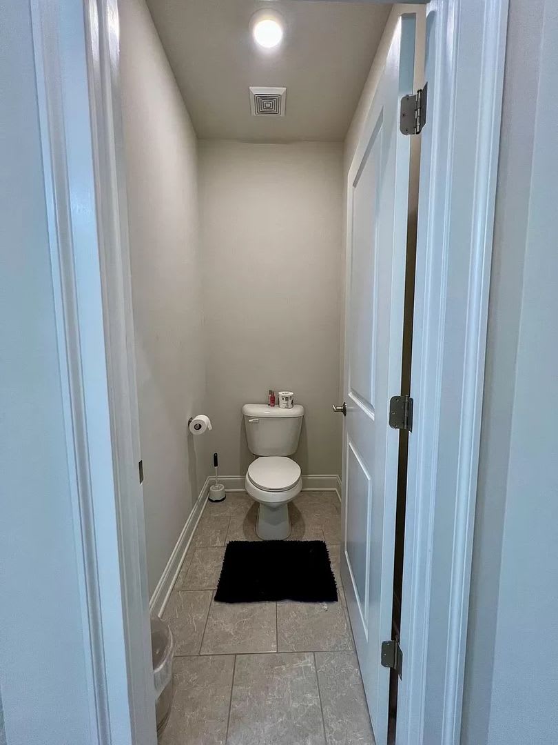 Room in 3 Bedroom Home at La Dawn Ln NW – photo 4