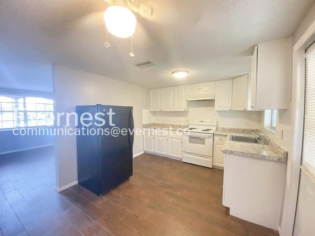 6723 Ranchwood Loop – photo 5