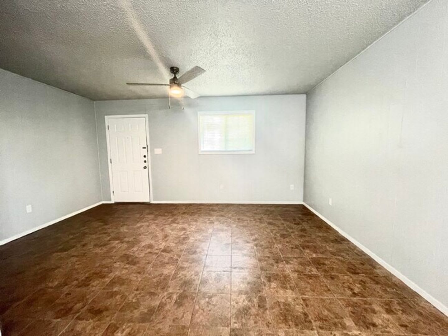 713 S Illinois Ave – photo 4