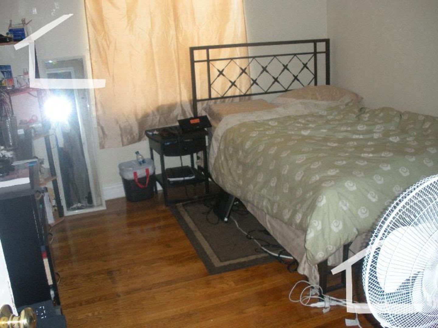 Large 2 bedroom unit near the Green Line. – photo 3