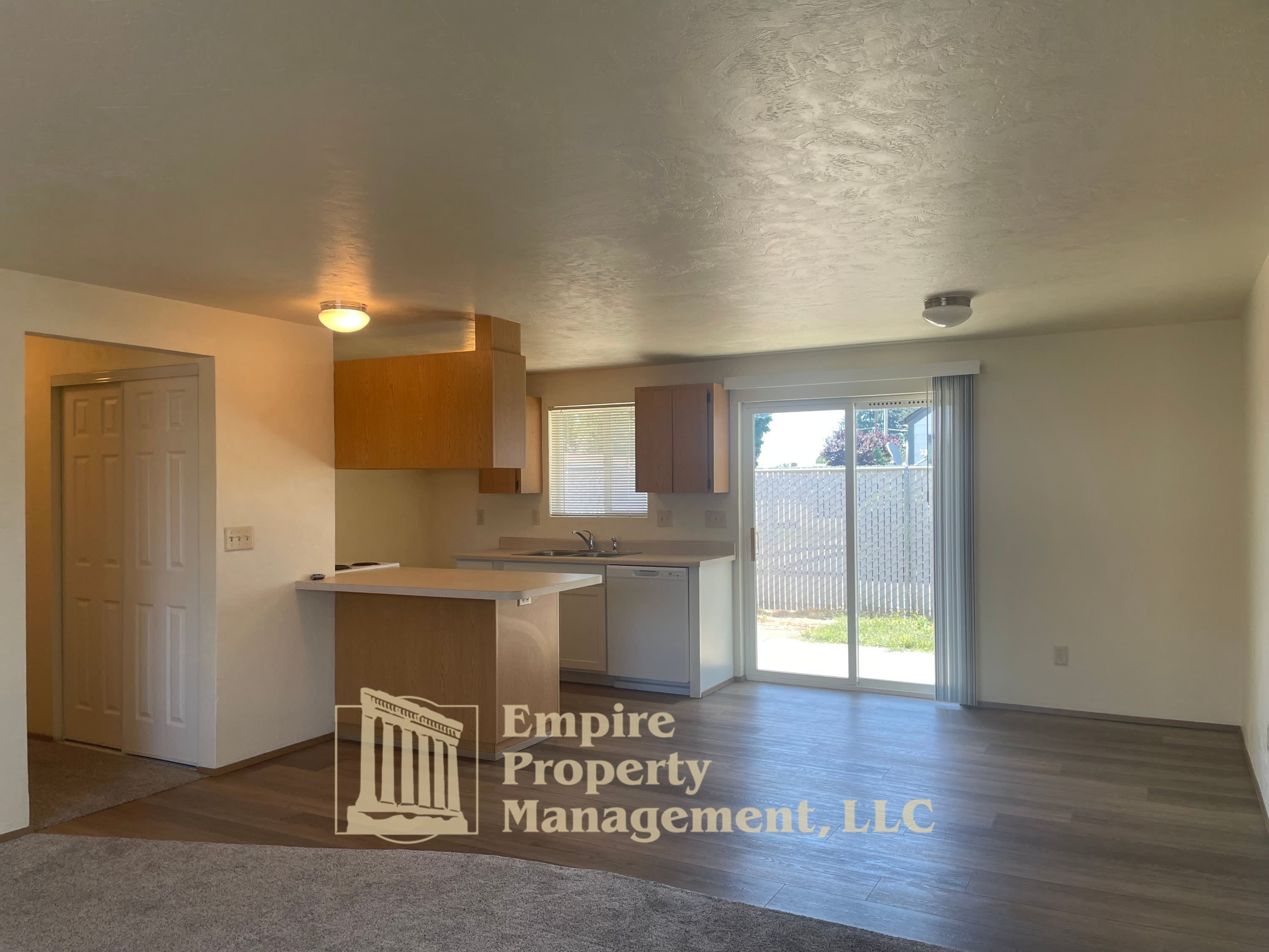 1910 Taft Street – photo 4