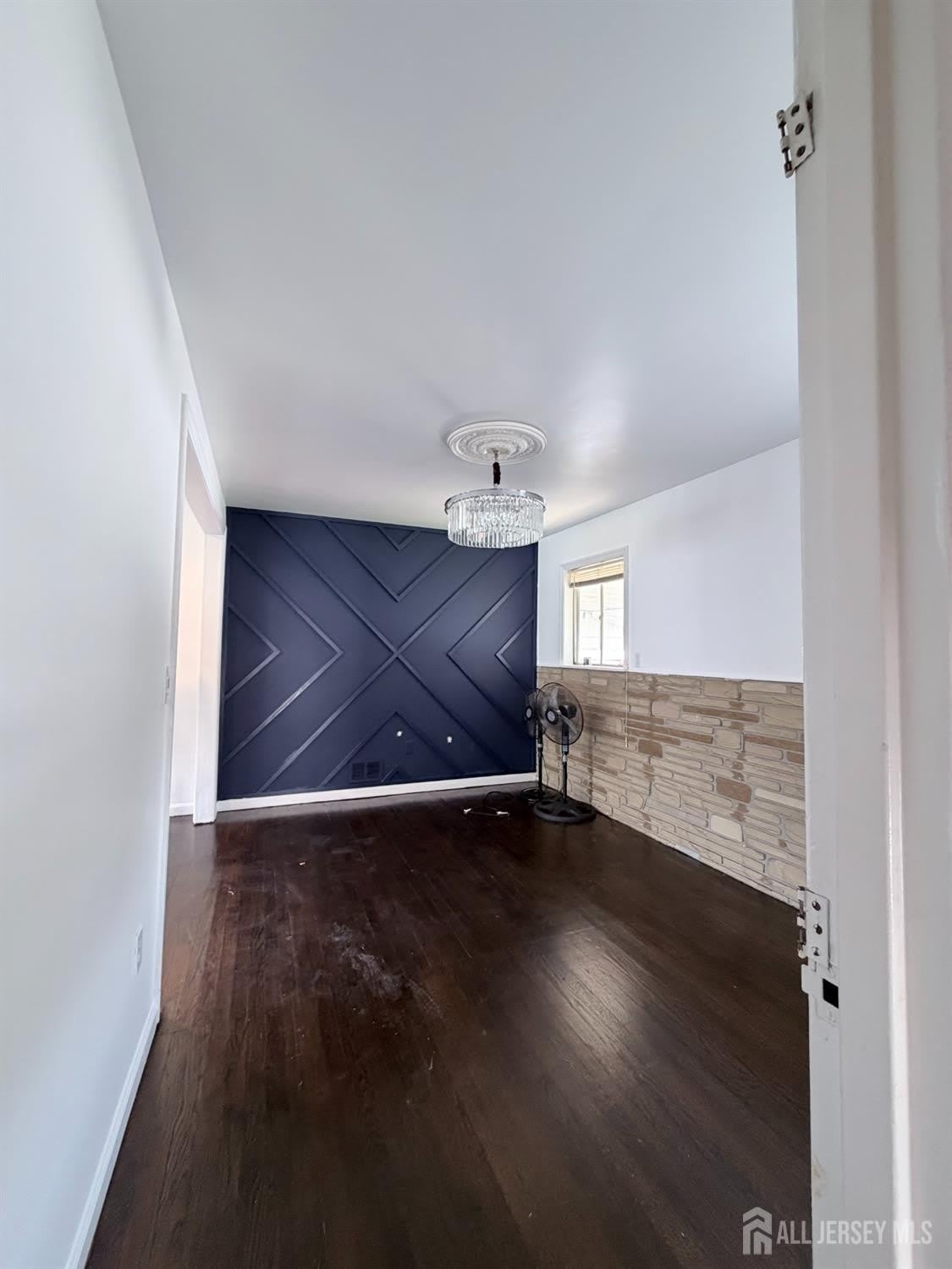 216 N Hill Rd – photo 4