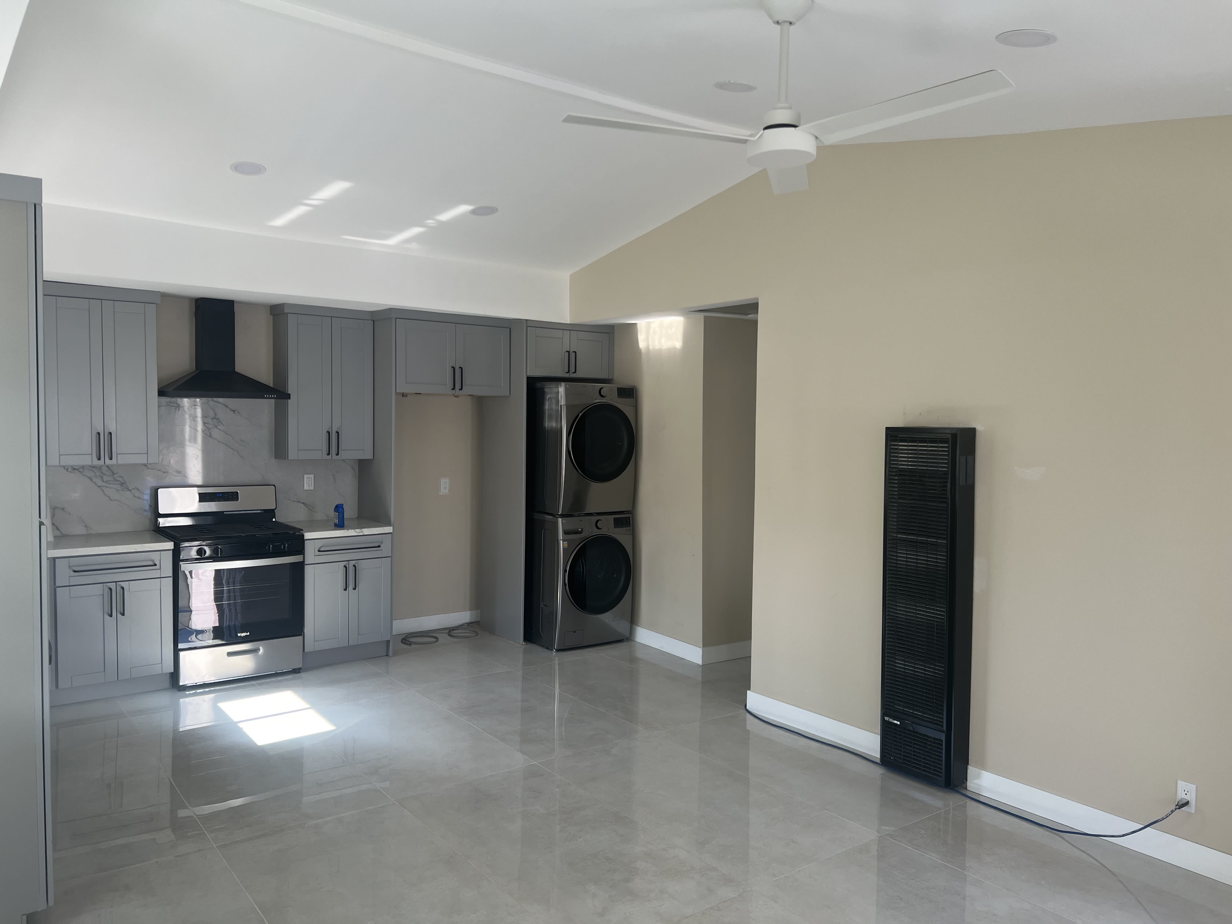 135 1/2 W 88th St – photo 4