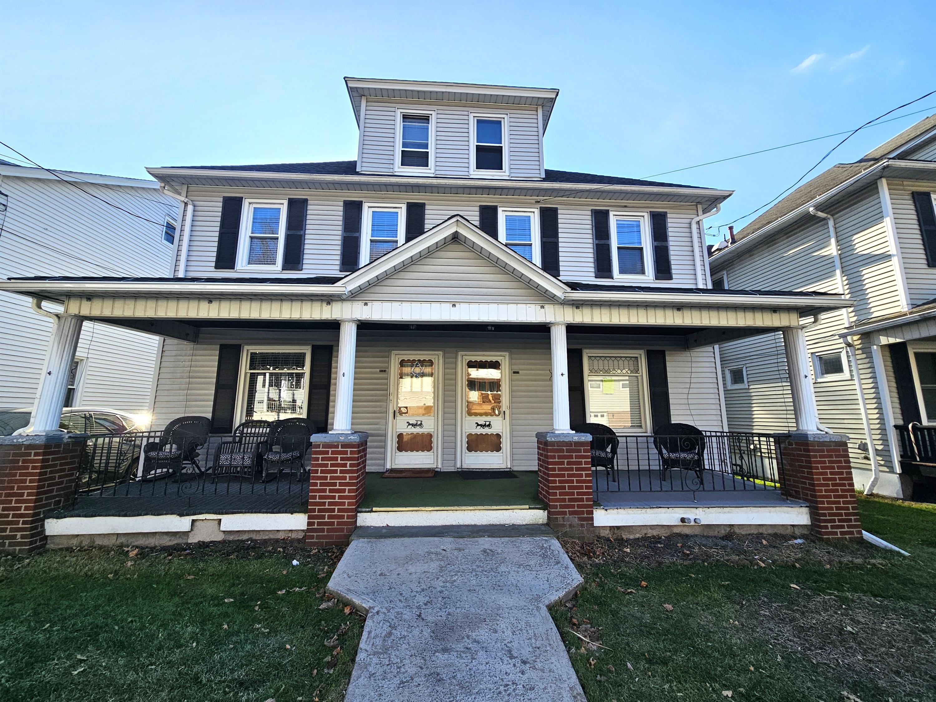 2122 North Main Avenue – photo 1