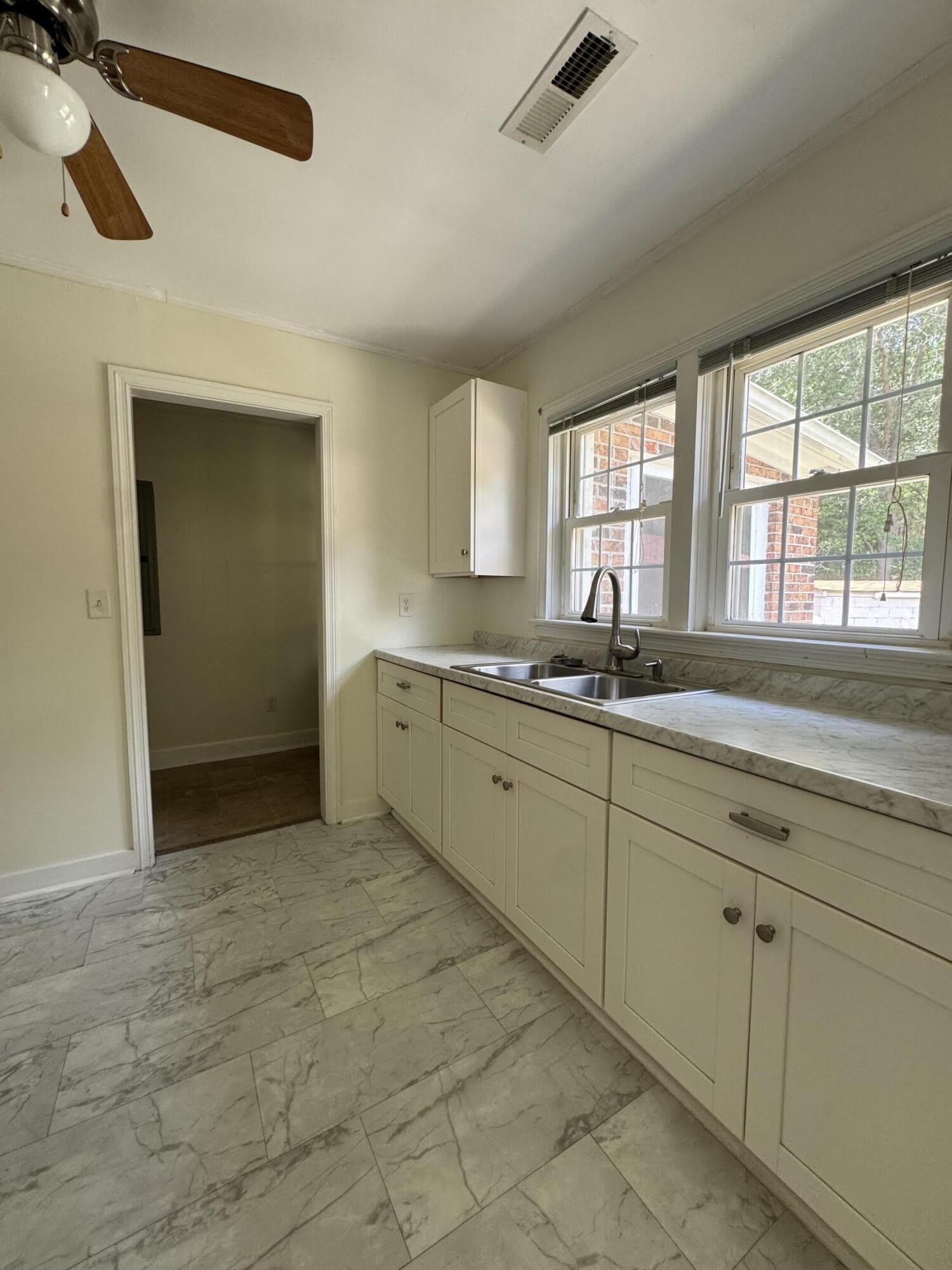 933 S Live Oak Drive – photo 5