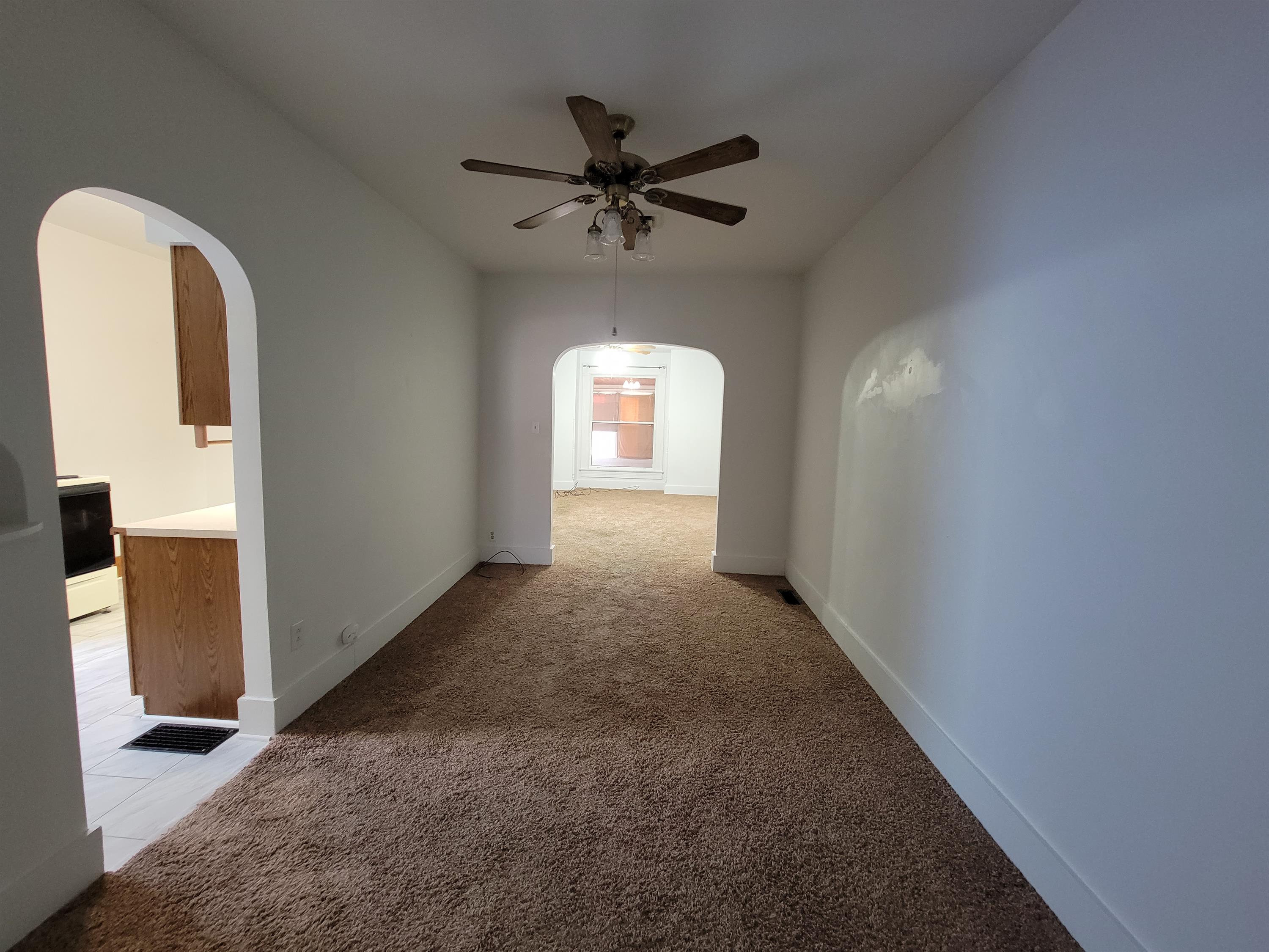 1105 1/2 Avenue F – photo 1