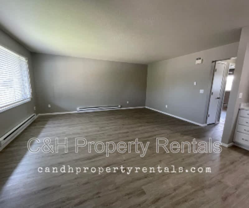 1327 Panners Place – photo 2
