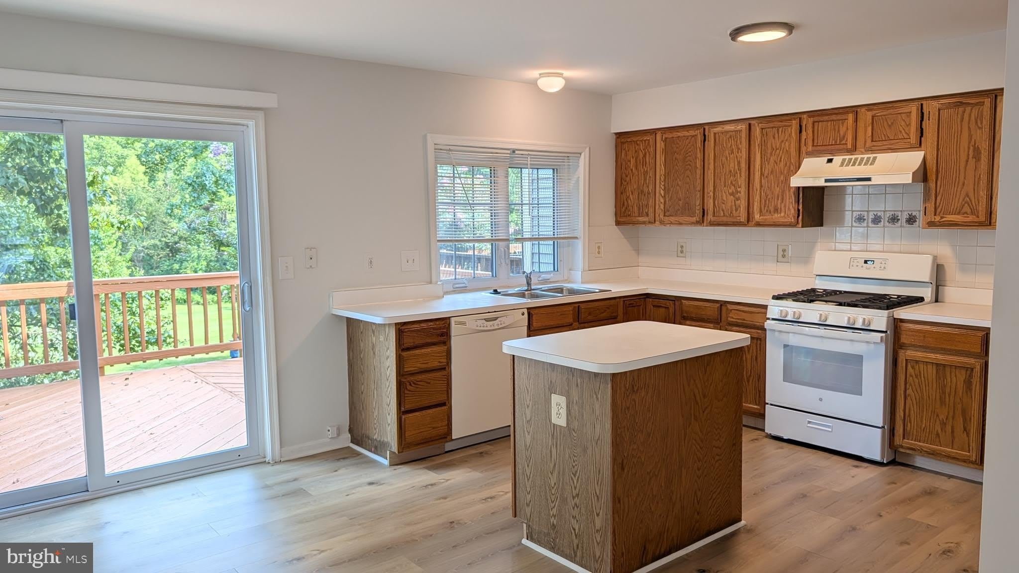 43543 PLANTATION Terrace – photo 4