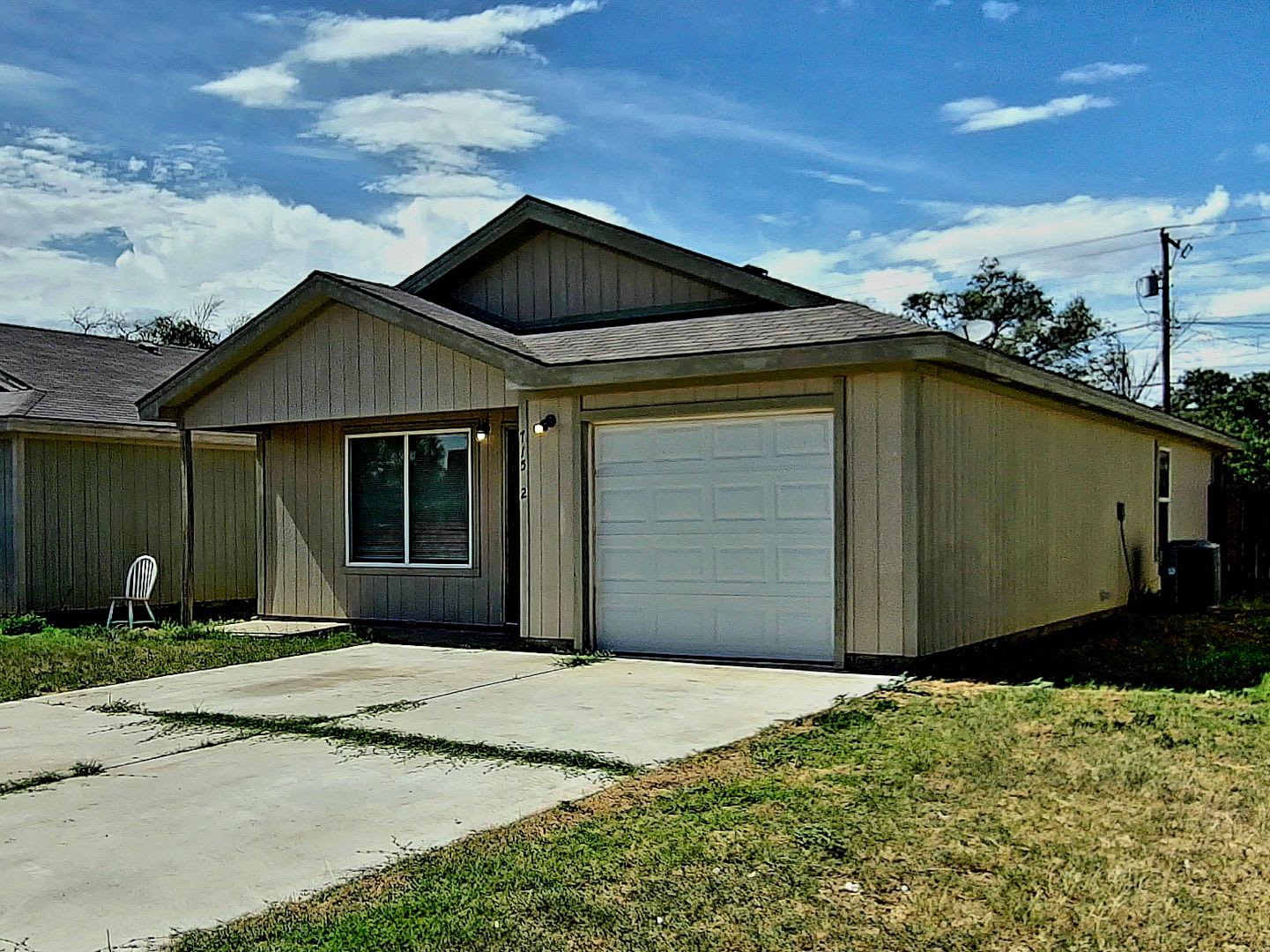 Cozy 3-Bedroom, 2-Bathroom Home with Garage in East Lubbock – photo 2