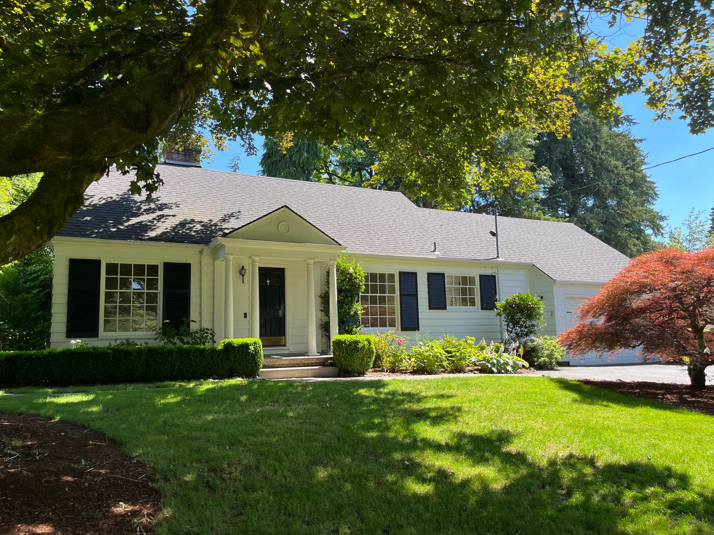 Gorgeous Modern Home Ready to Rent! – photo 1