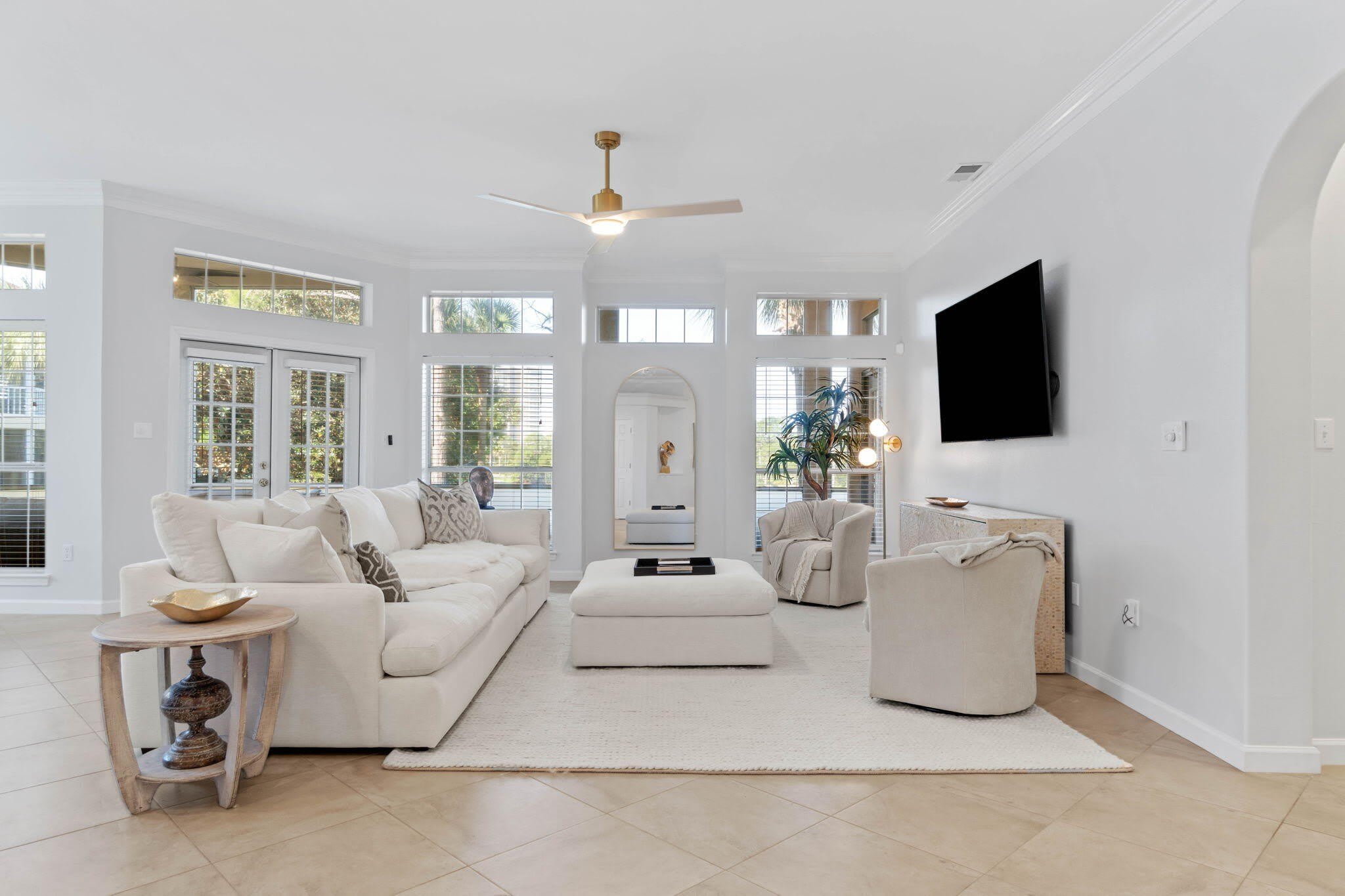 5280 Tivoli Drive – photo 3