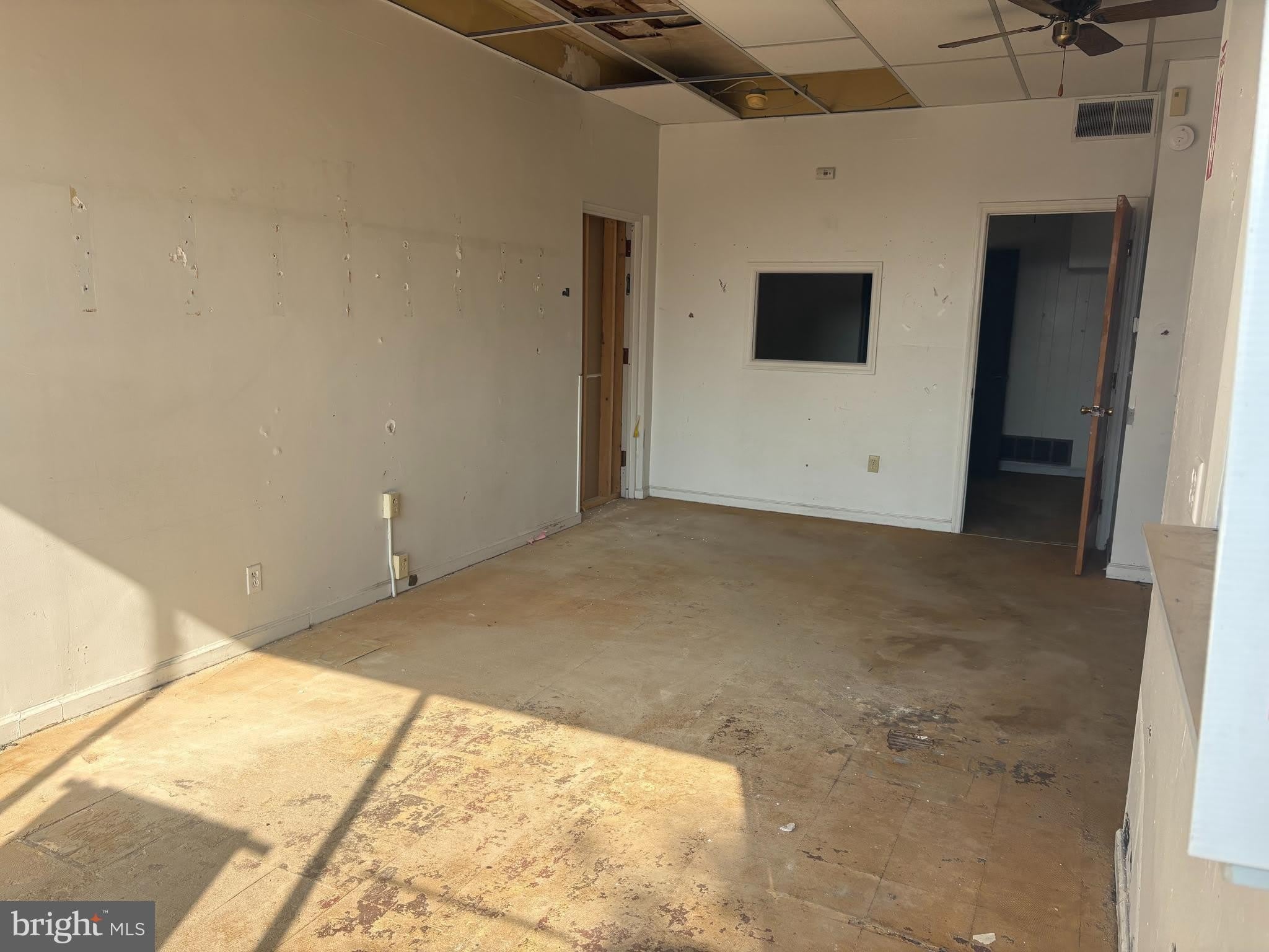 303 S BROAD Street – photo 3