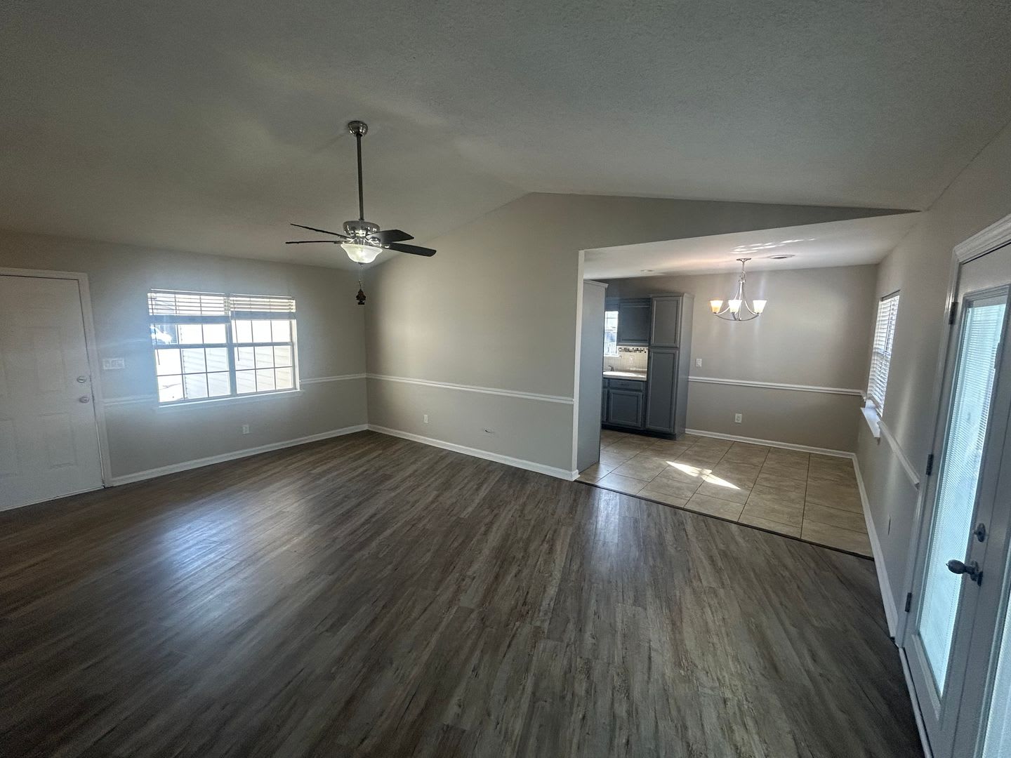 2729 Temperance Dr – photo 3