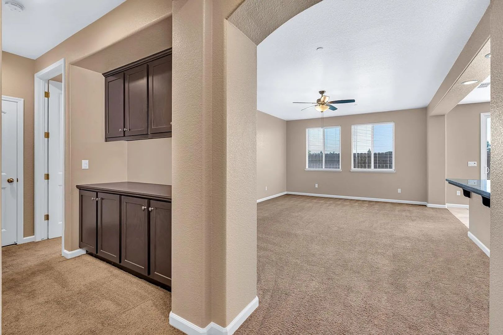 Beautiful 3 Bedroom 2 Bath Home for Rent – photo 5