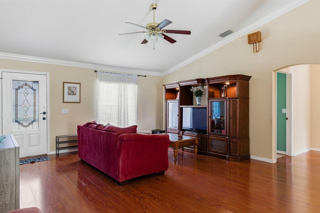 1838 SE Genaro Terrace – photo 4