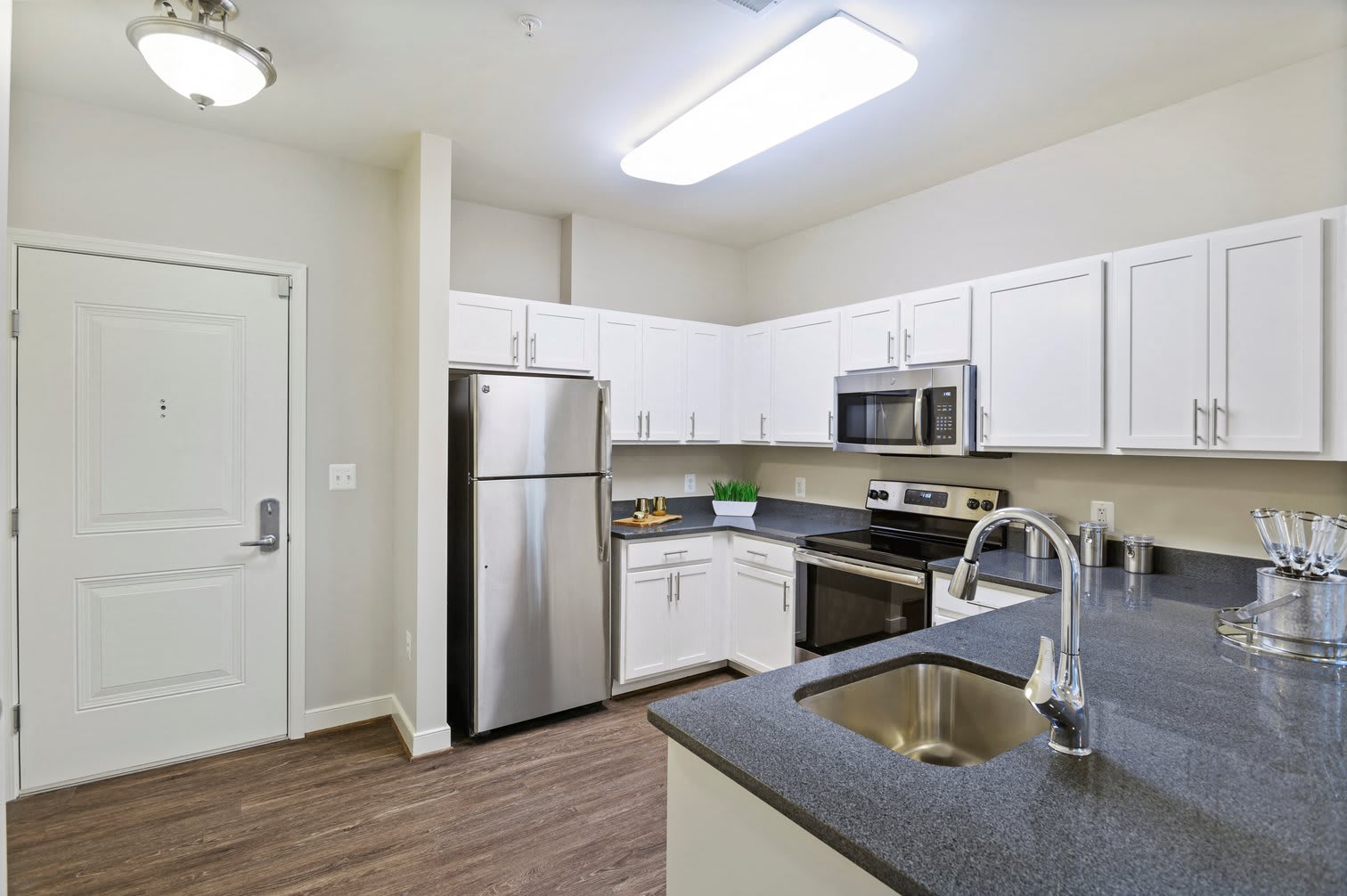 Flats at Neabsco – photo 2