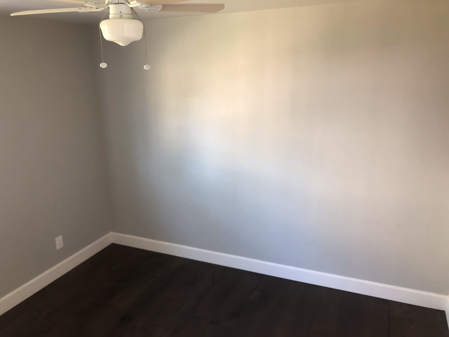 Gorgeous Remodeled Home with Garage – photo 2