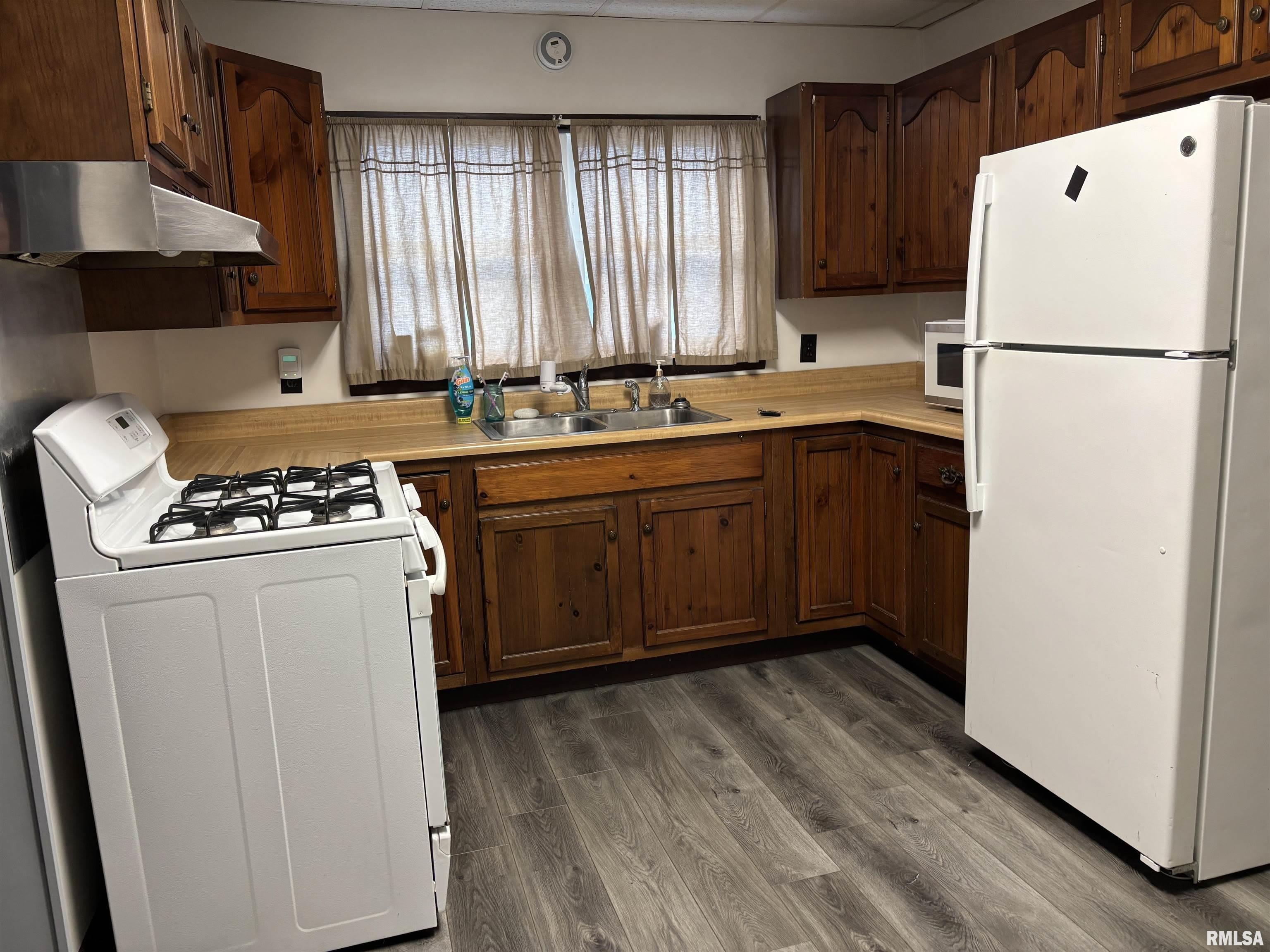 305 W Vine Street – photo 2