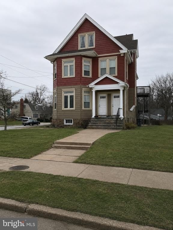 201 COLUMBIA BOULEVARD – photo 1