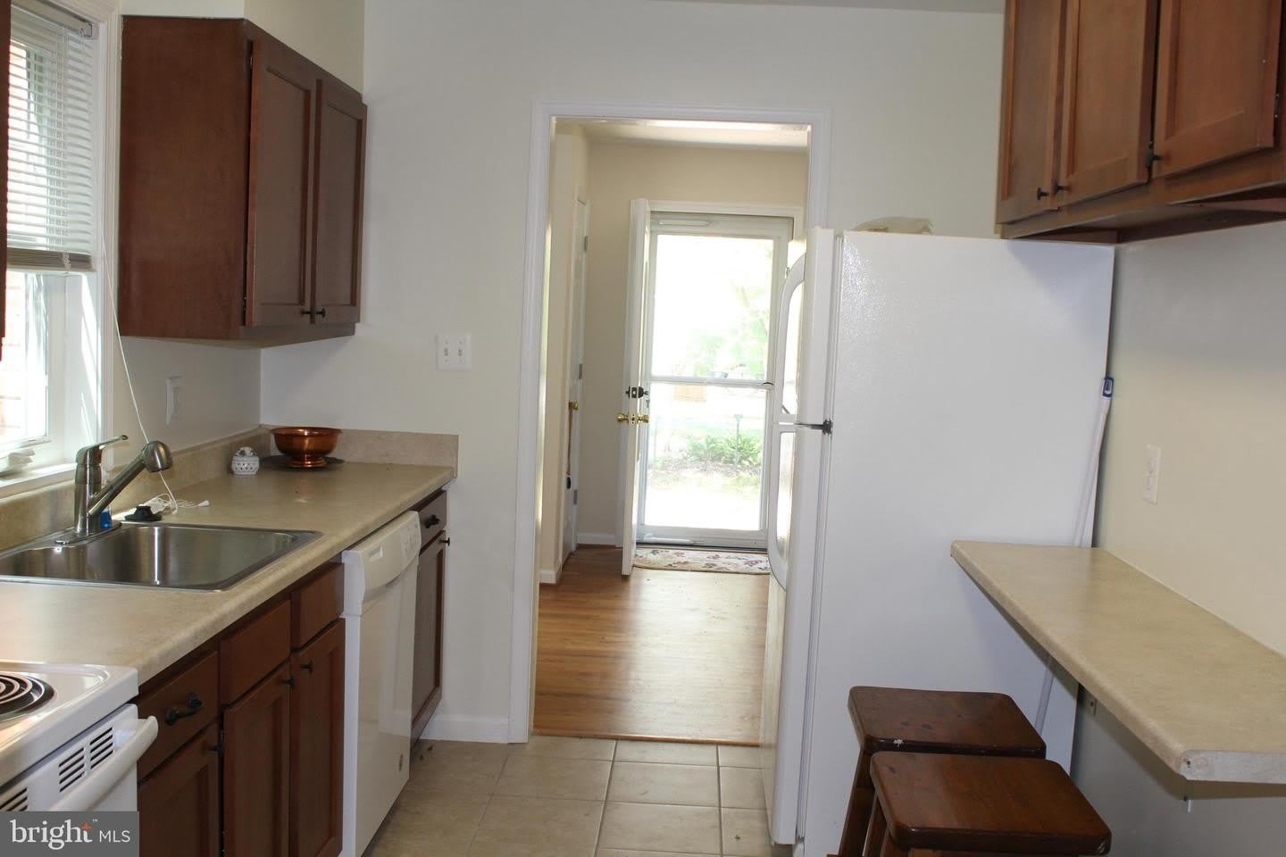 5409 75TH AVE – photo 2