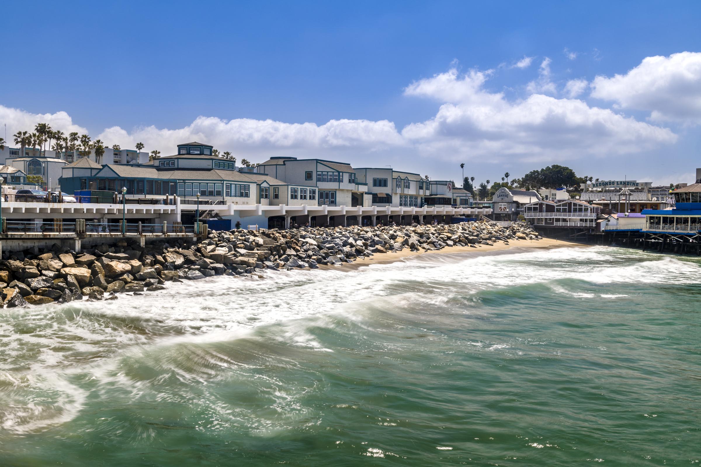 Sea Breeze Beach Apartments – photo 1