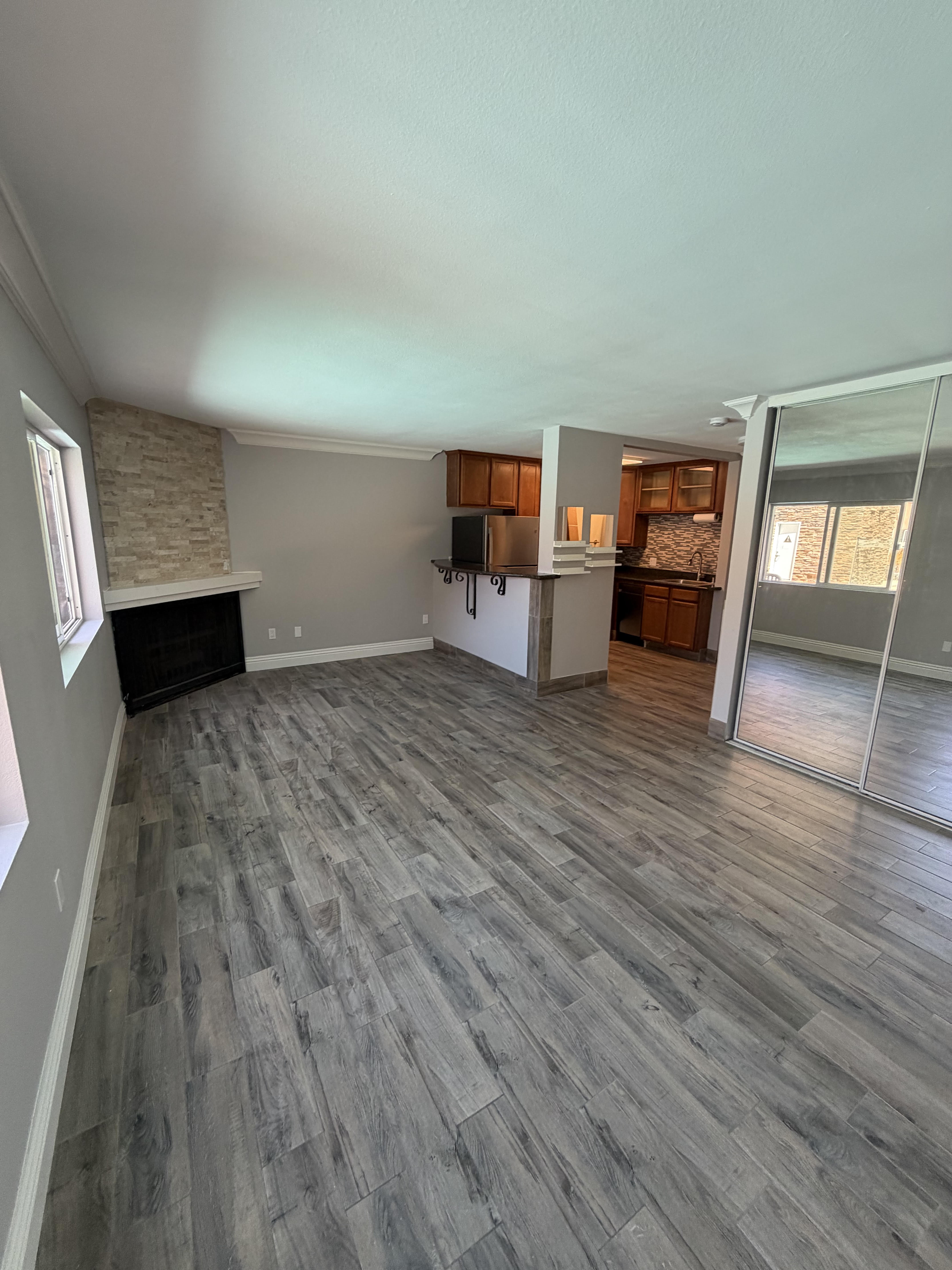 860 Turquoise St – photo 3