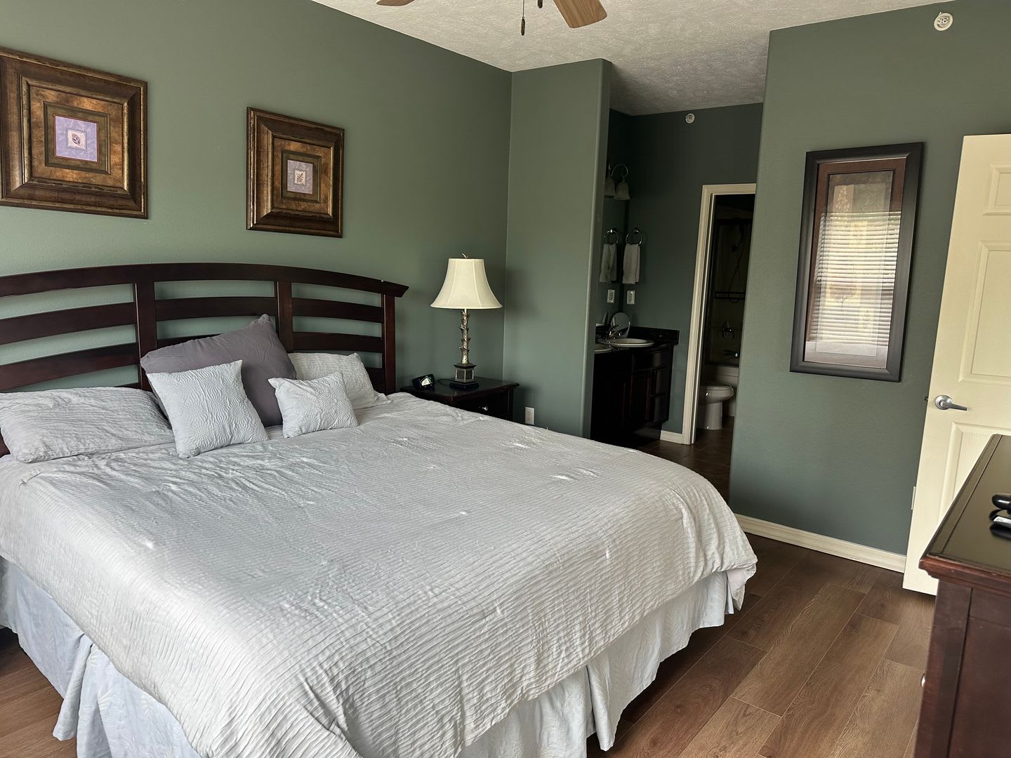 Move In One Month Free Rent On A 13 Month Lease Furnished 2 Bedroom 2 Bath Executive Apartment On Table Rock Lake Branson Mo – photo 2