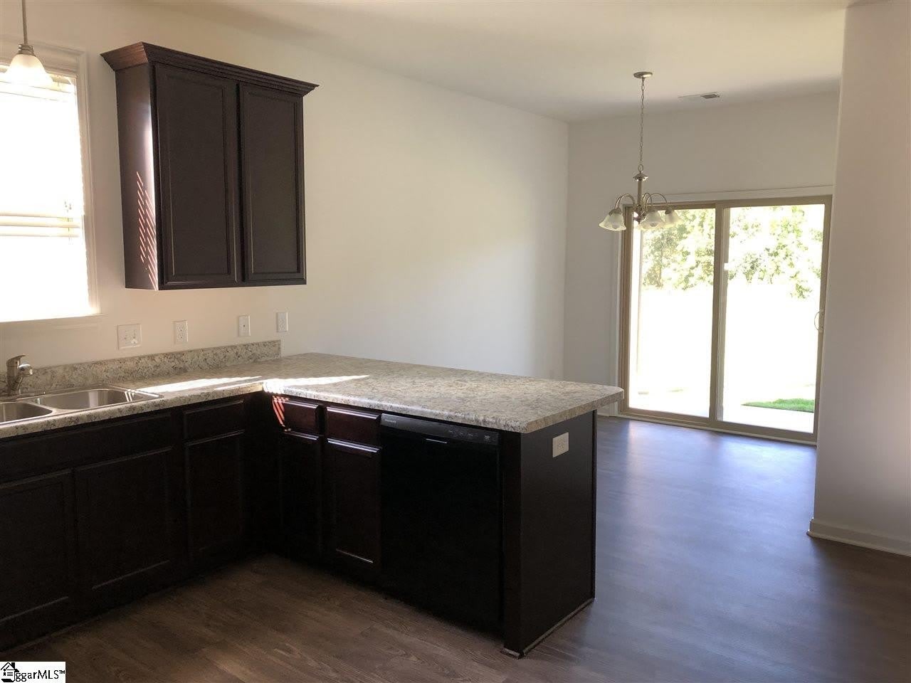 214 Everard Lane – photo 3