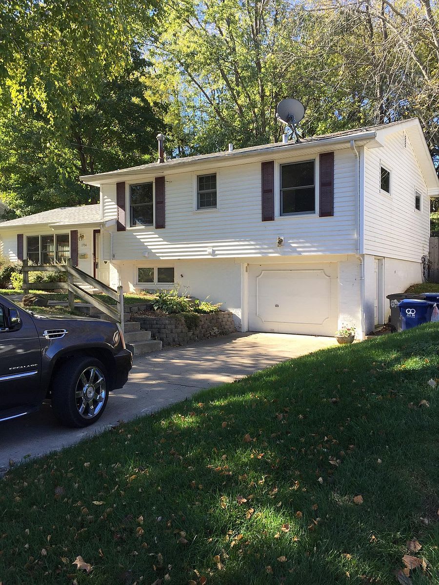 1704 Monterey Court – photo 4