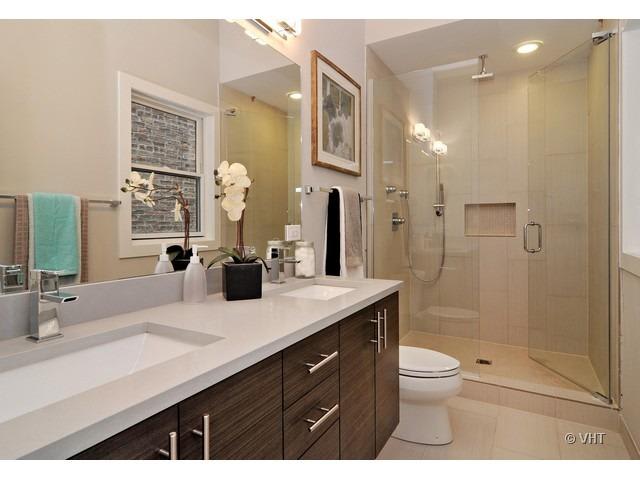 1425 N. Leavitt St – photo 5