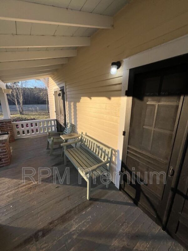 8222 Hwy 955 – photo 5