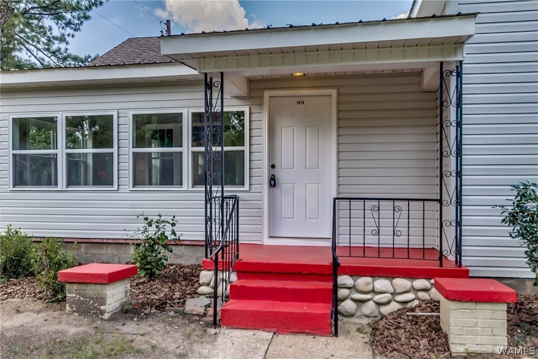 1628- 5th Avenue – photo 4