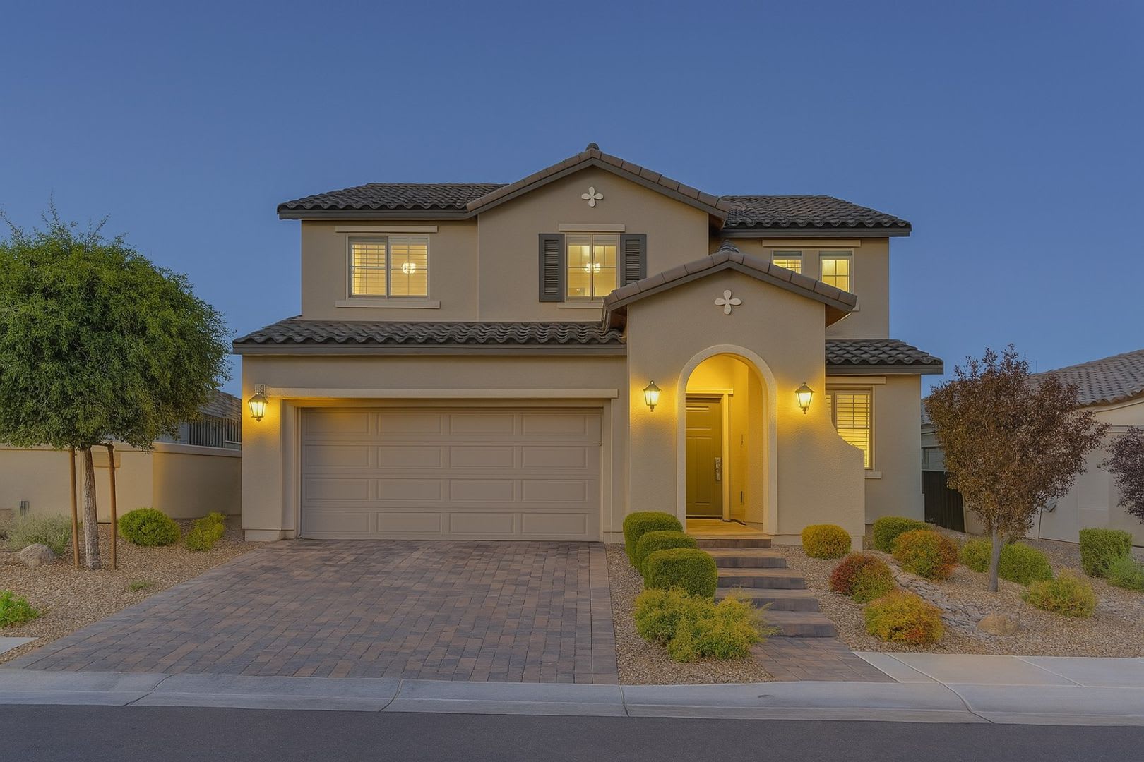 Discover your dream entertainer’s oasis at 426 Port Reggio Street – photo 1