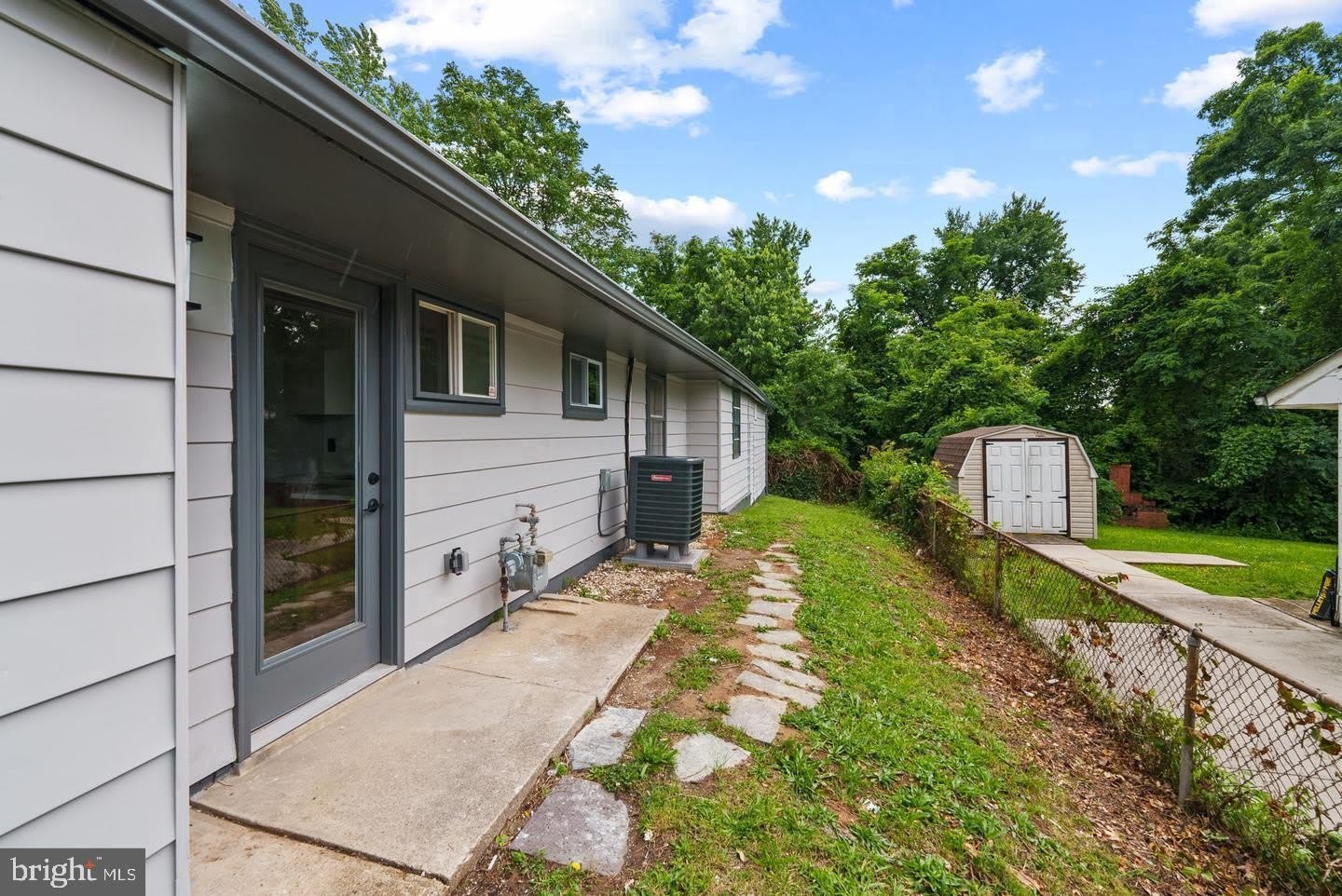 1125 DEVONSHIRE Drive – photo 4