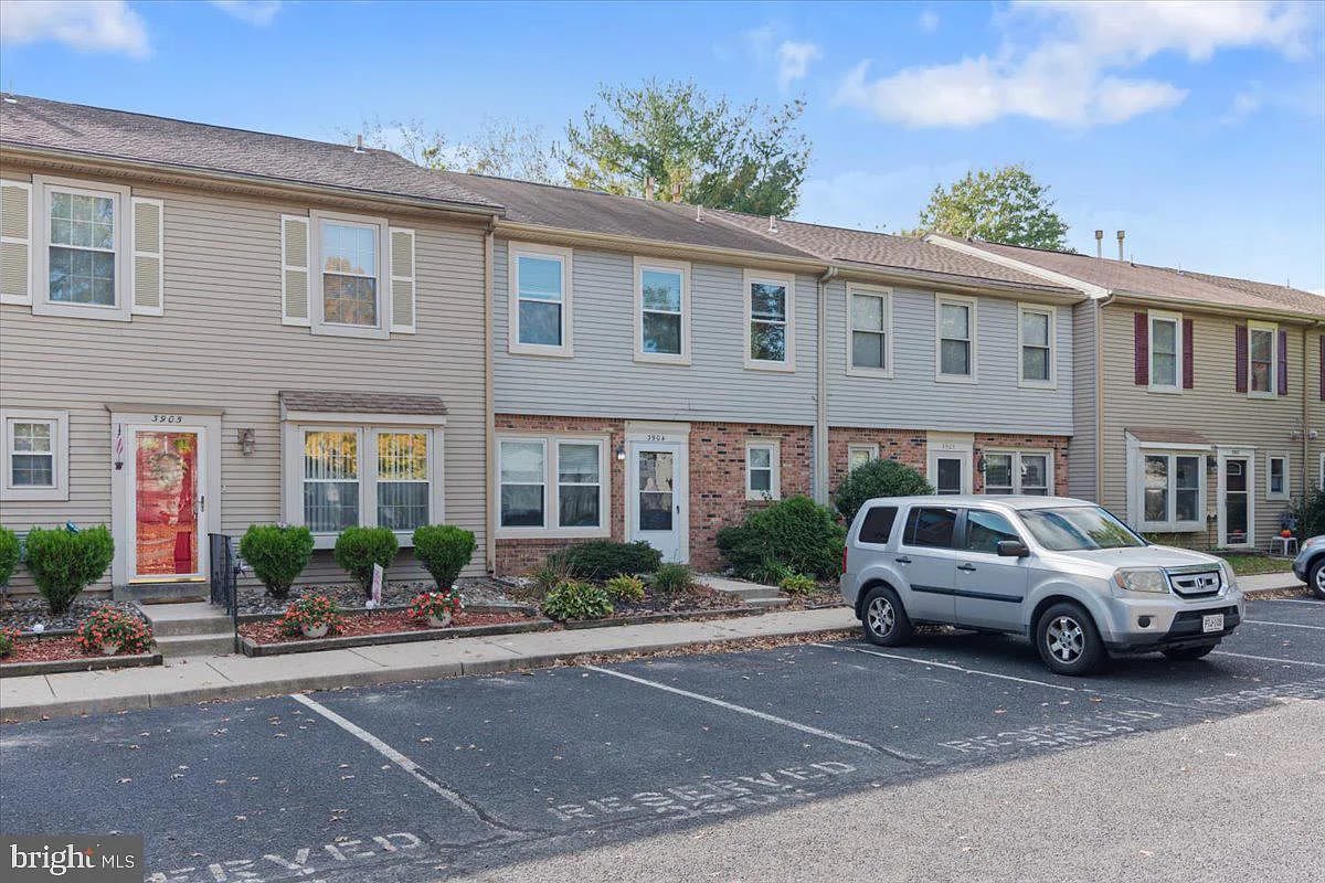 3904 Elberta Lane – photo 2