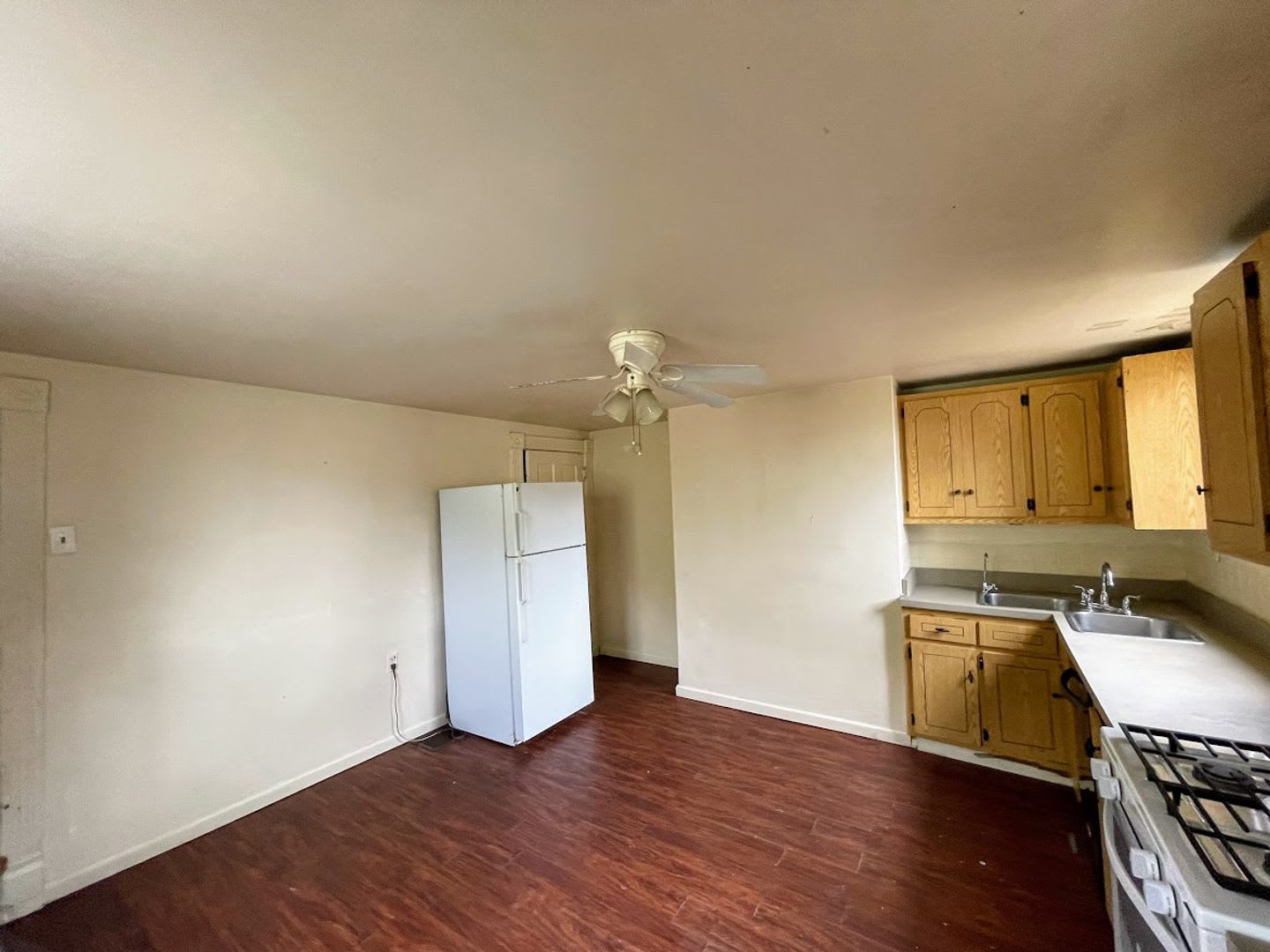 2 Bed, 1 Bath Home in Greenfield – photo 4