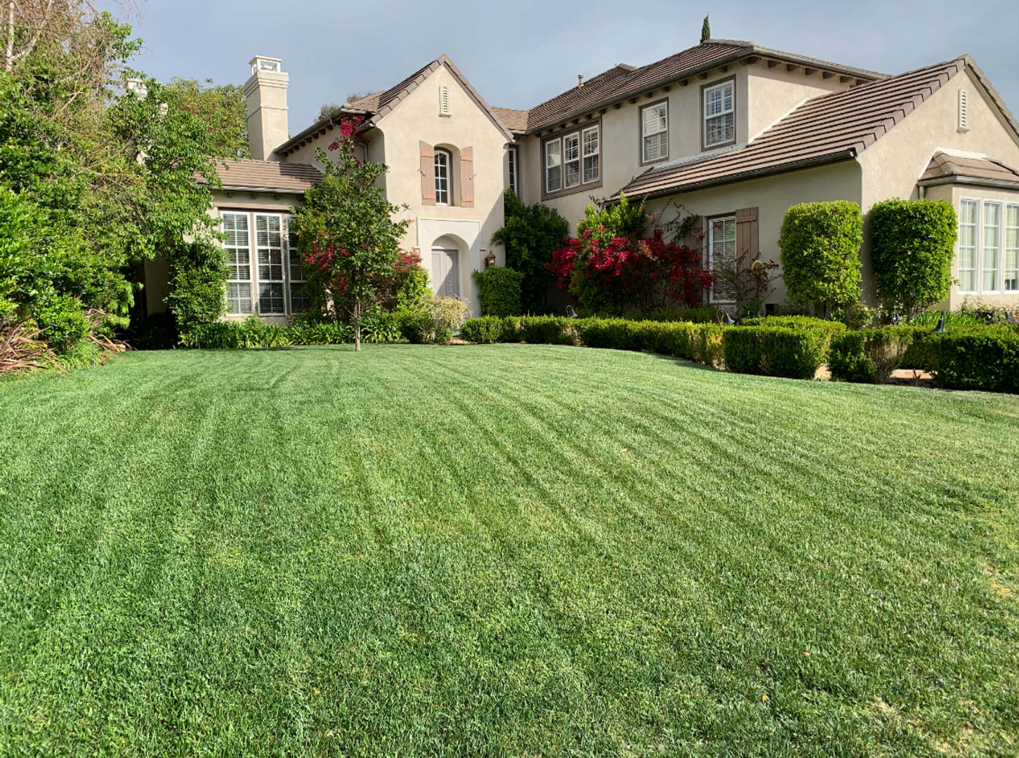 Spectacular Mont Calabasas 5 Bed 5 5 Bath Estate – photo 2