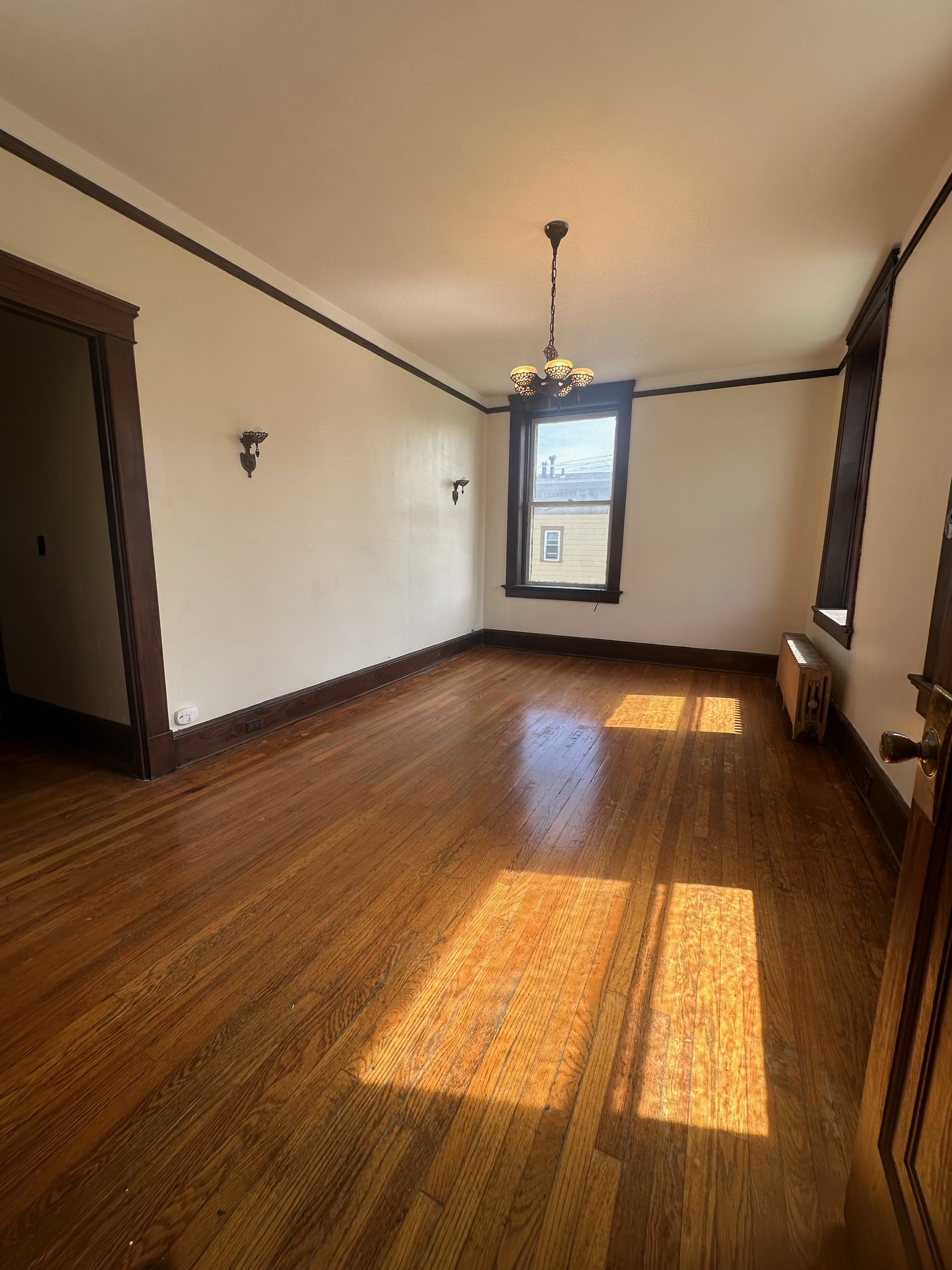 165 W 3rd Street – photo 1