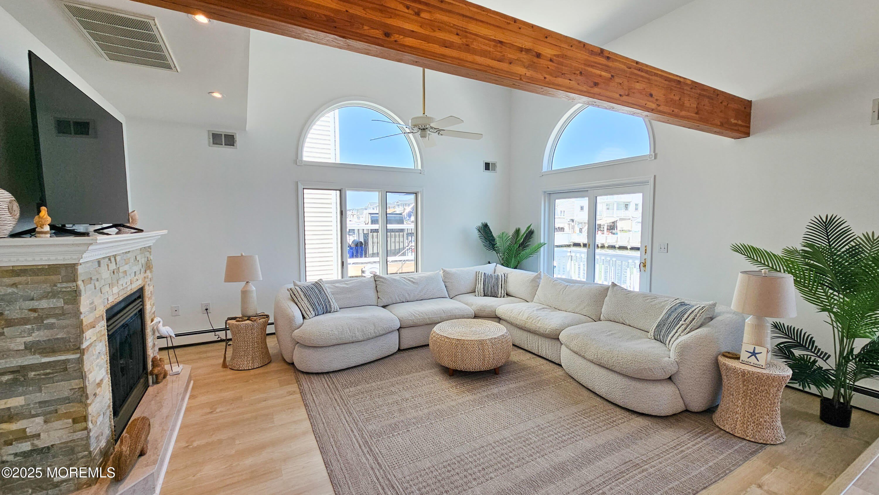 1386 Paul Boulevard – photo 5
