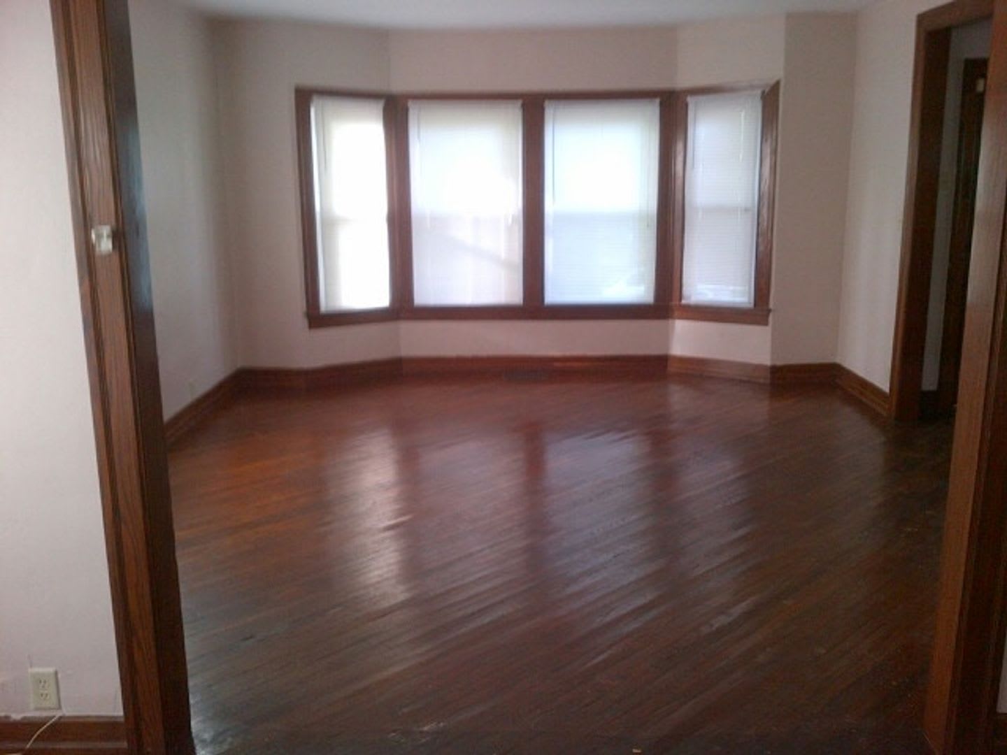 CANDY STRIPE HOME! 4 BD/2 BA – photo 3