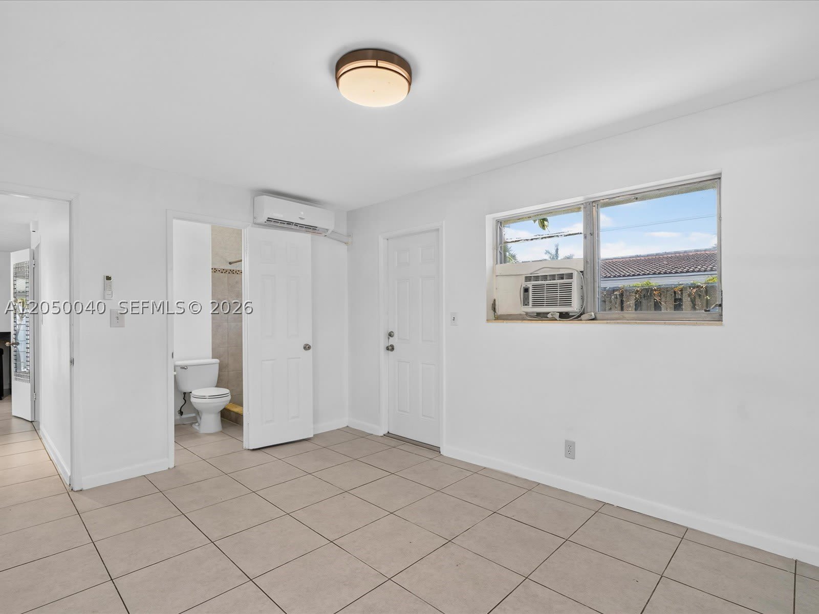 2513 NE 33rd Ave – photo 4